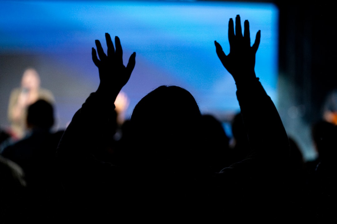 Aplicación para Conectar Personas Cristianas: Amor y Fe